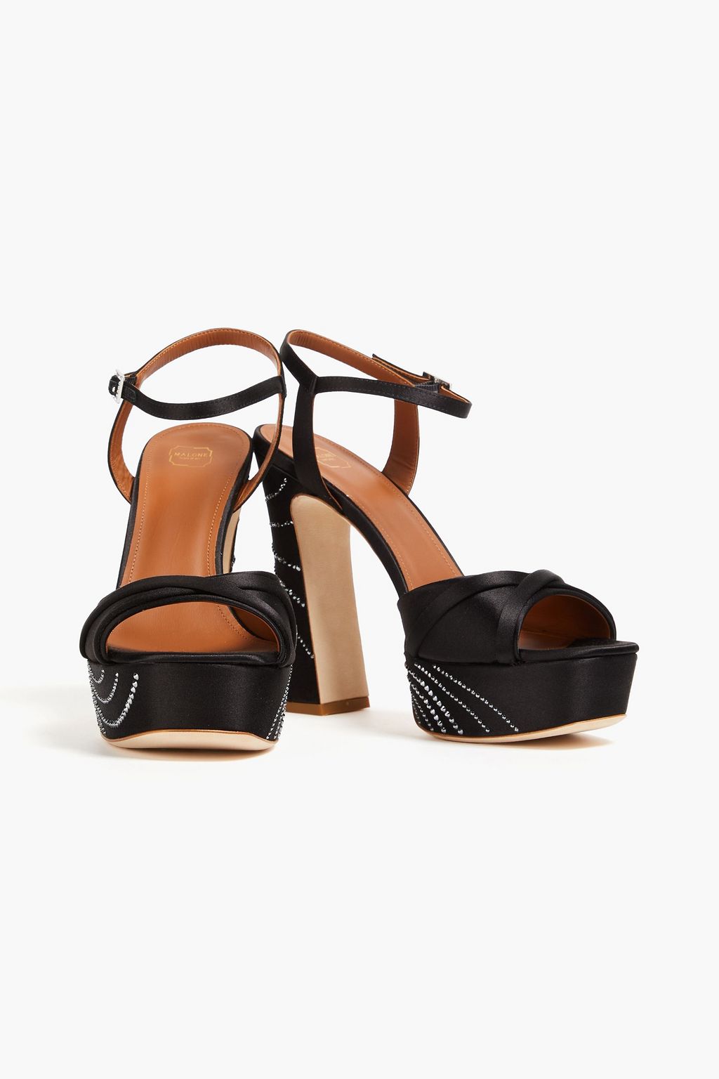 MALONE SOULIERS صندل "كيتون" بنعل سميك من الساتان مزيّن بالكريستال وبكعب مقاس 125