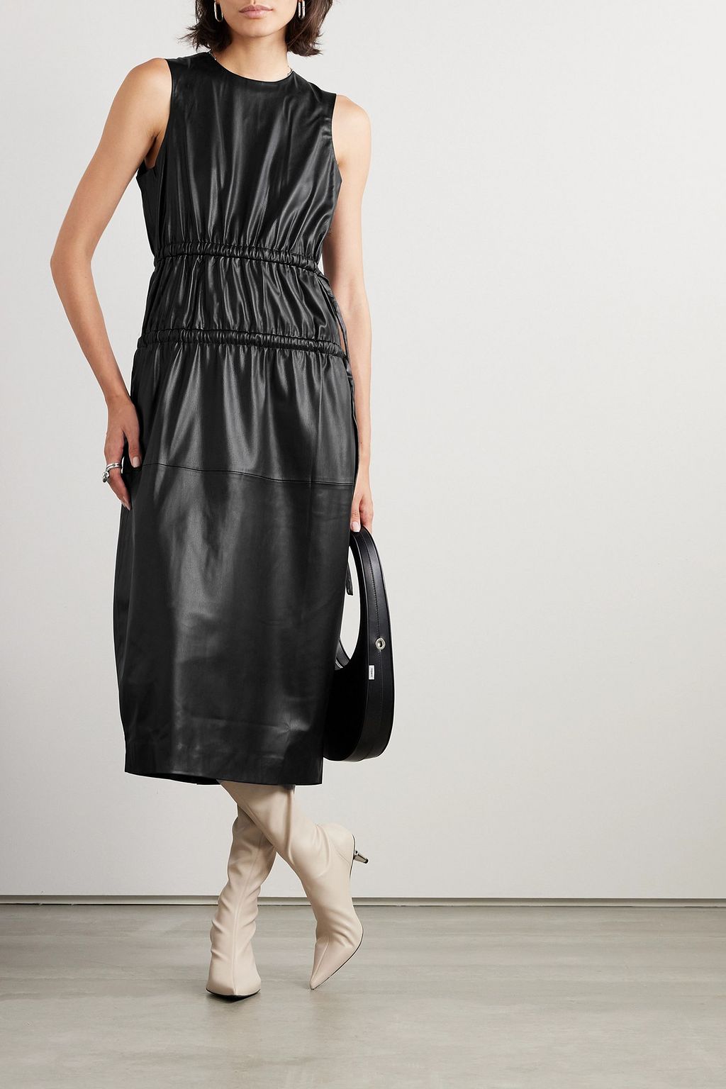 PROENZA SCHOULER PSWL فستان متوسط الطول مزموم من الجلد الصناعي بتصميم بطبقات متدرجة