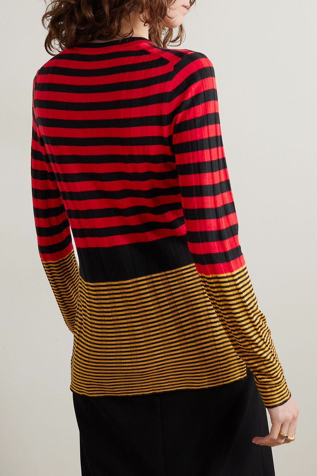 PROENZA SCHOULER PSWL كنزة مخططة بحبكة مضلّعة