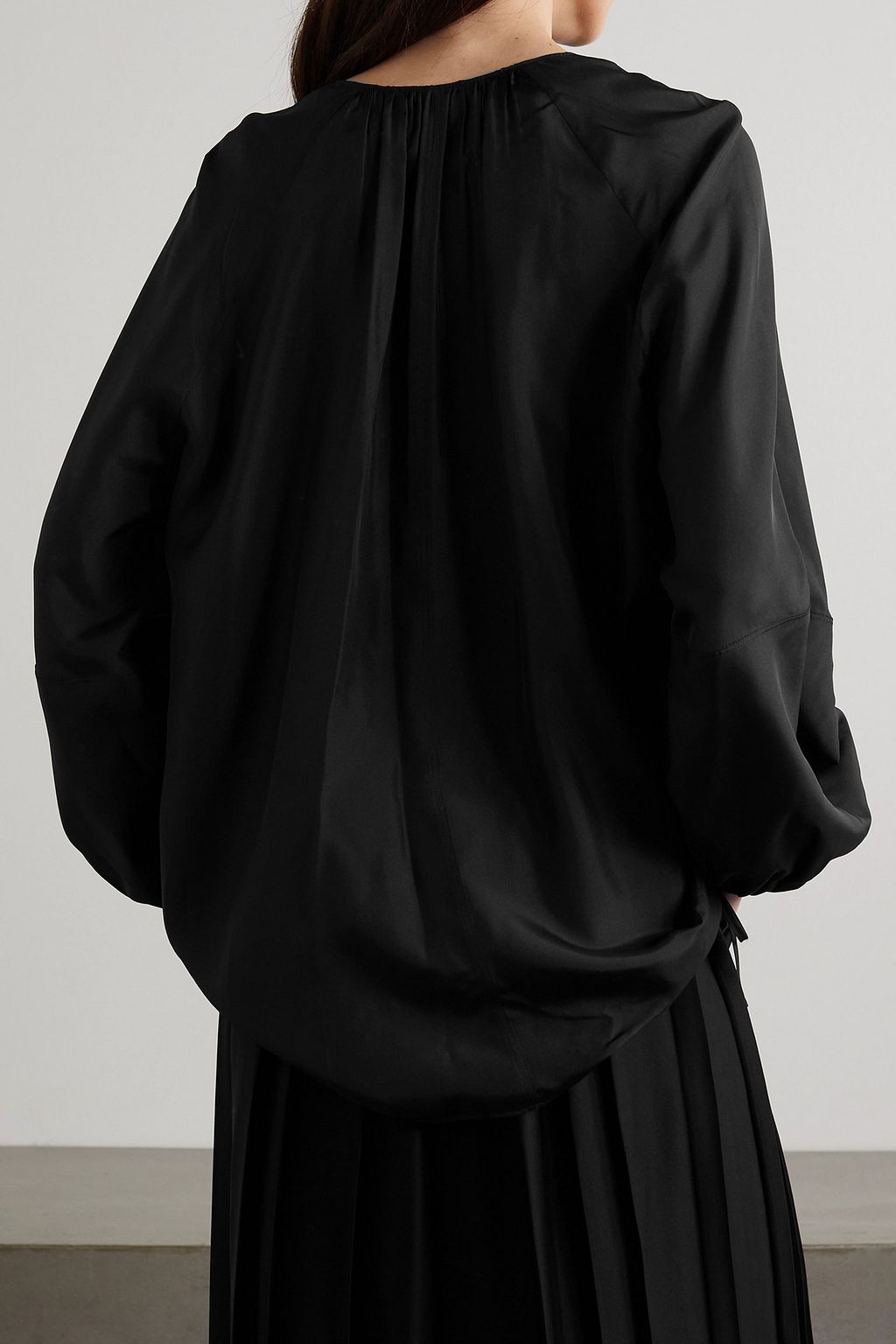 JOSEPH Bramwell silk-habotai blouse
