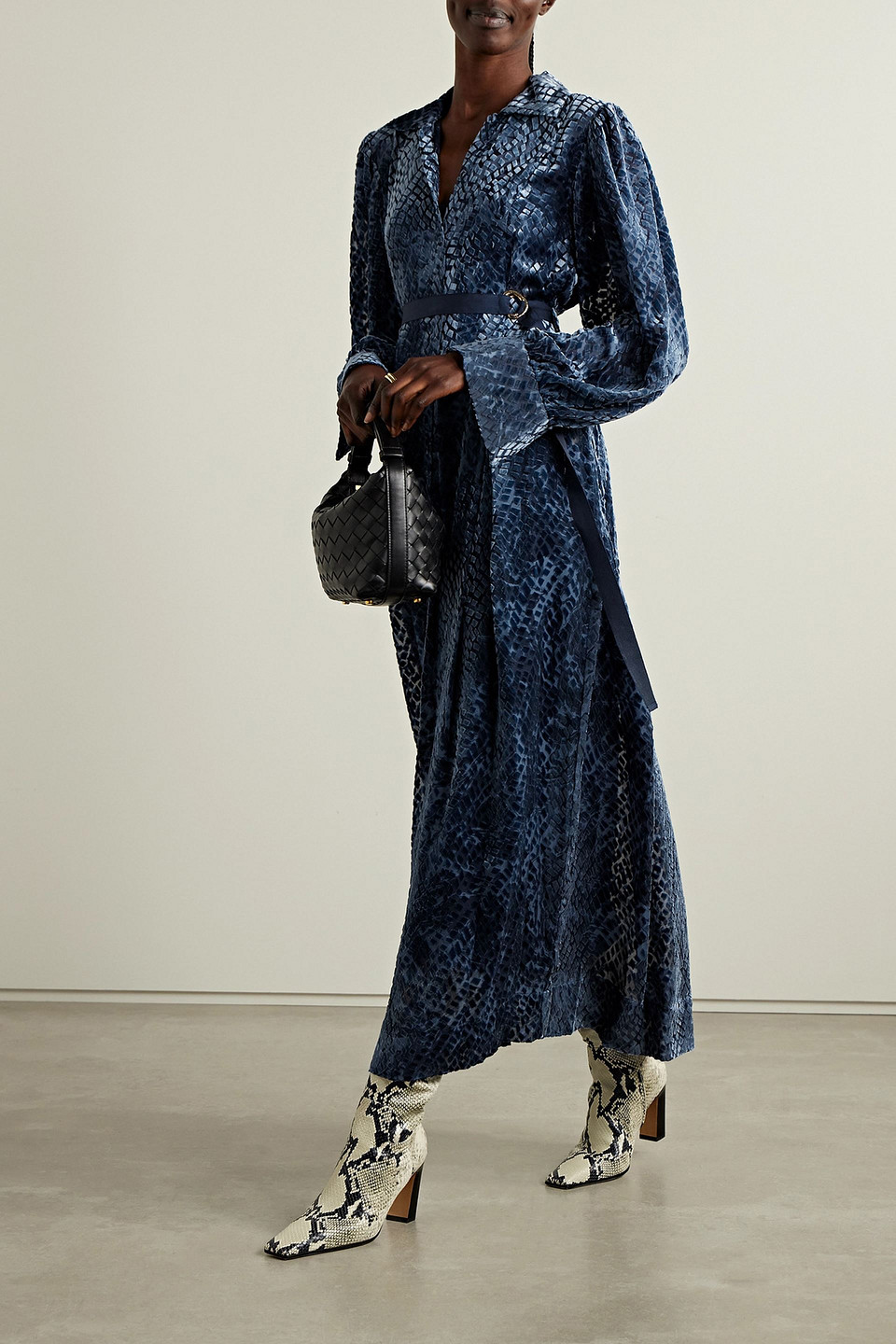  Ulla Johnson - Thalia Maxi-hemdblusenkleid Aus Devoré-samt Mit Gürtel - Blau - Us 0 
