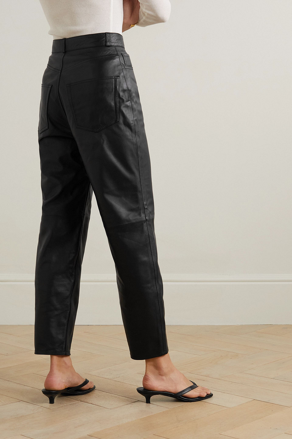 Totême Cropped Leather Tapered Pants In Black