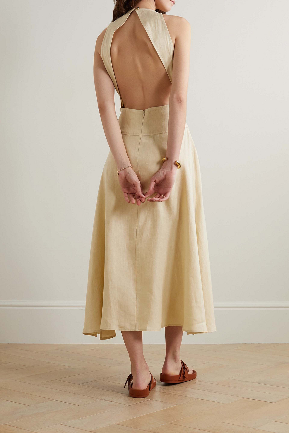 LE KASHA JESMA OPEN-BACK BUTTON-EMBELLISHED LINEN MIDI DRESS