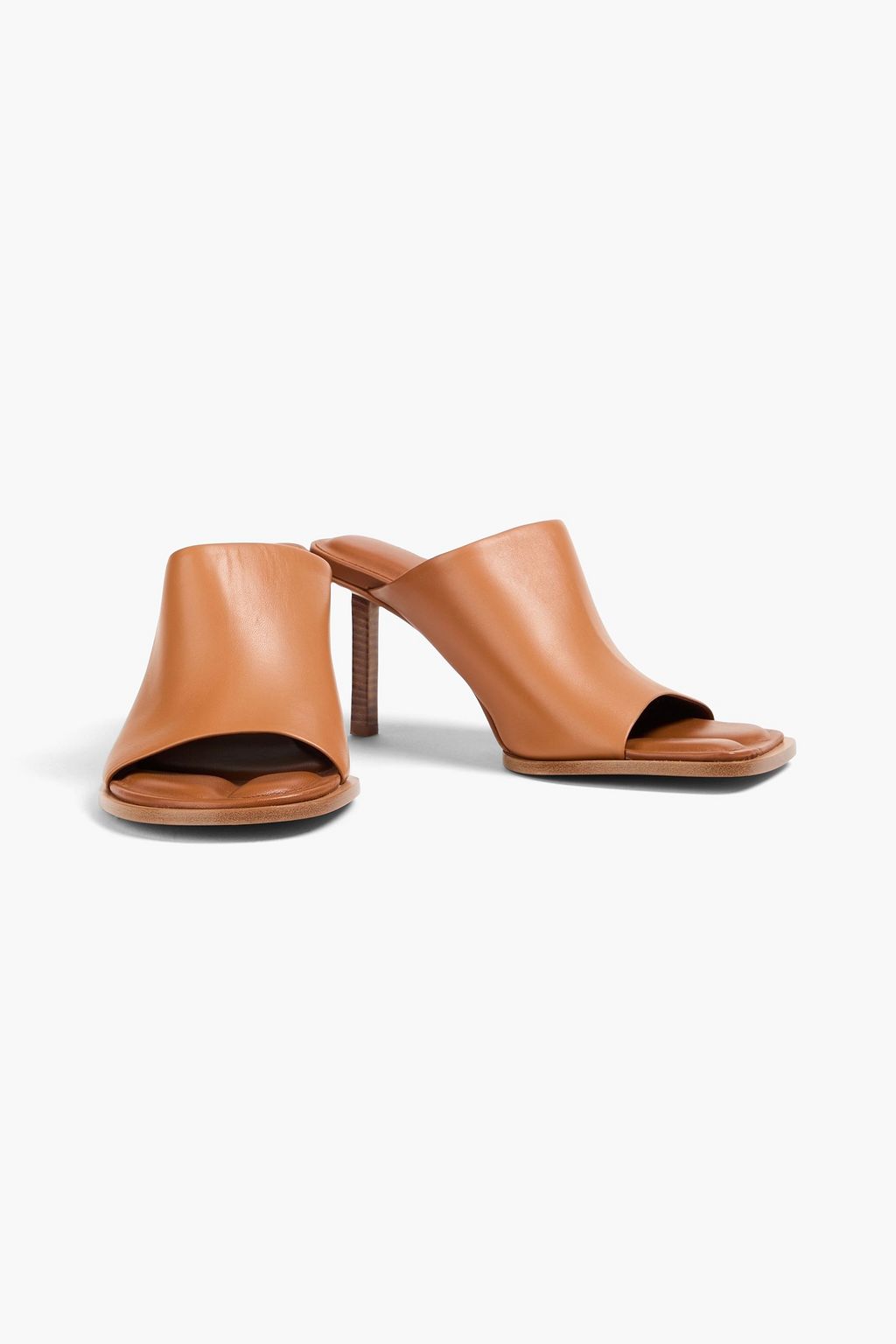 JACQUEMUS حذاء ميول "لي ميول روند كارييه" من الجلد