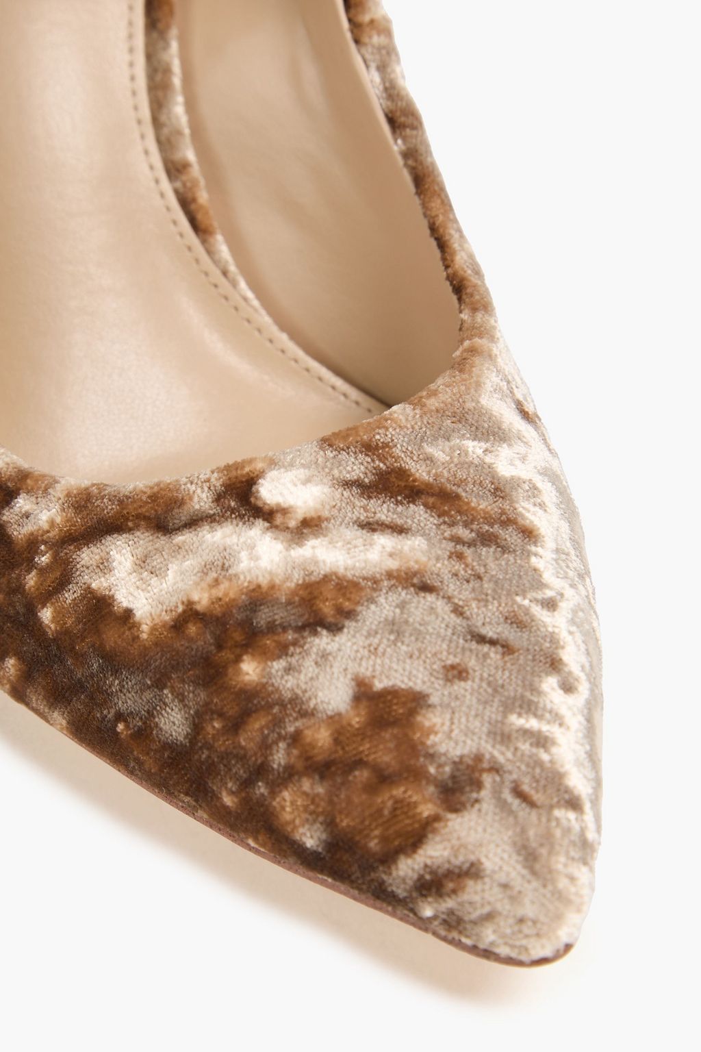 SAM EDELMAN حذاء بامب من المخمل المجعّد