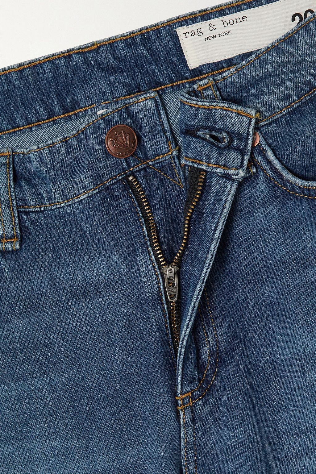 RAG & BONE بنطال جينز بويفريند Dre قصير بخصر منخفض الارتفاع