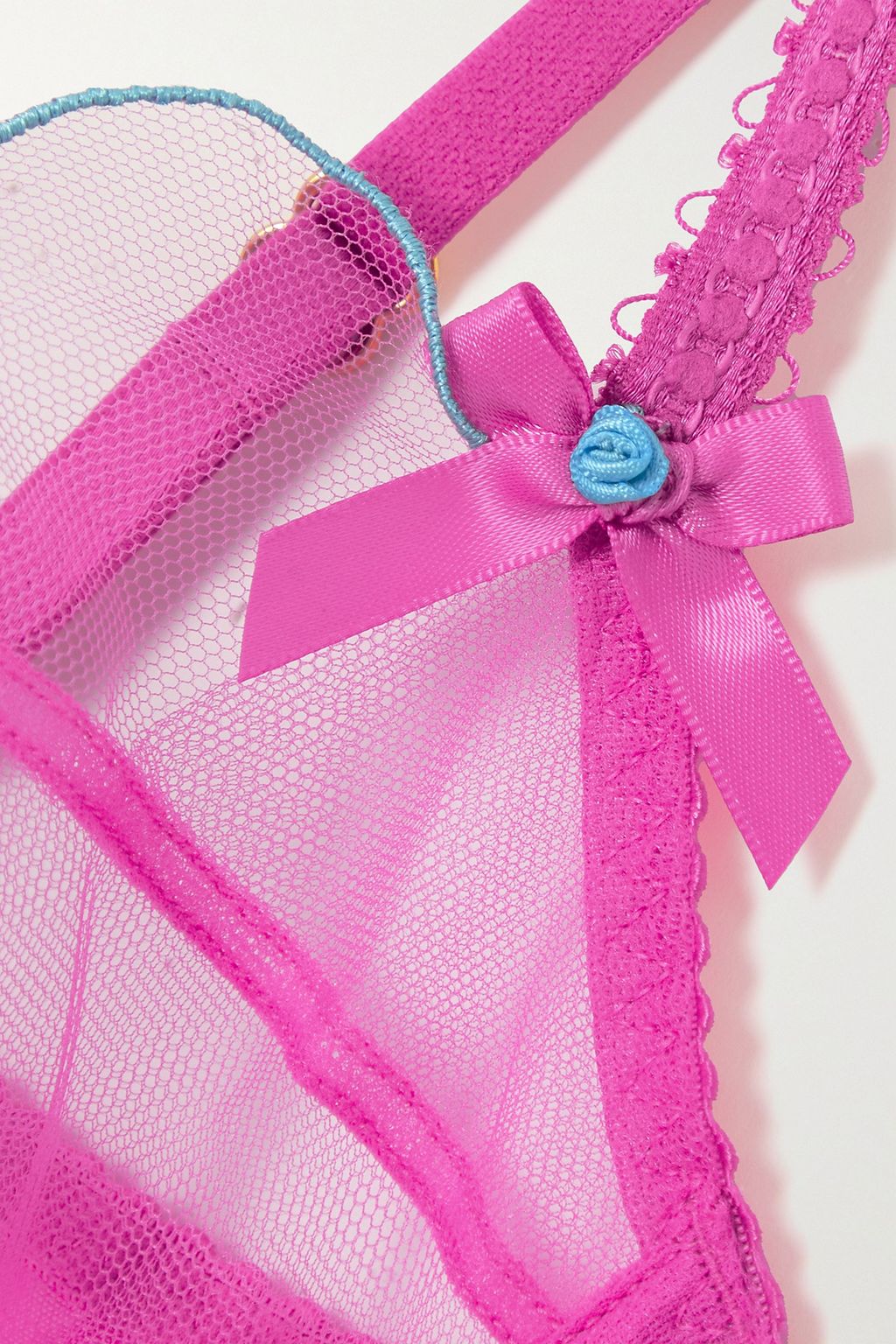 AGENT PROVOCATEUR 로나 보우 장식 자수 튤 언더와이어 소프트 컵 브라
