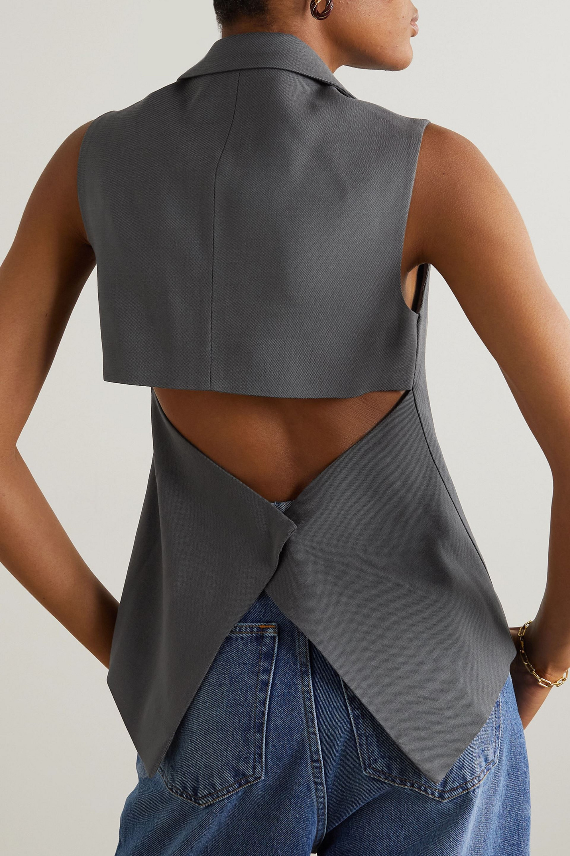 CAES Cutout EcoVero™-blend vest thumbnail