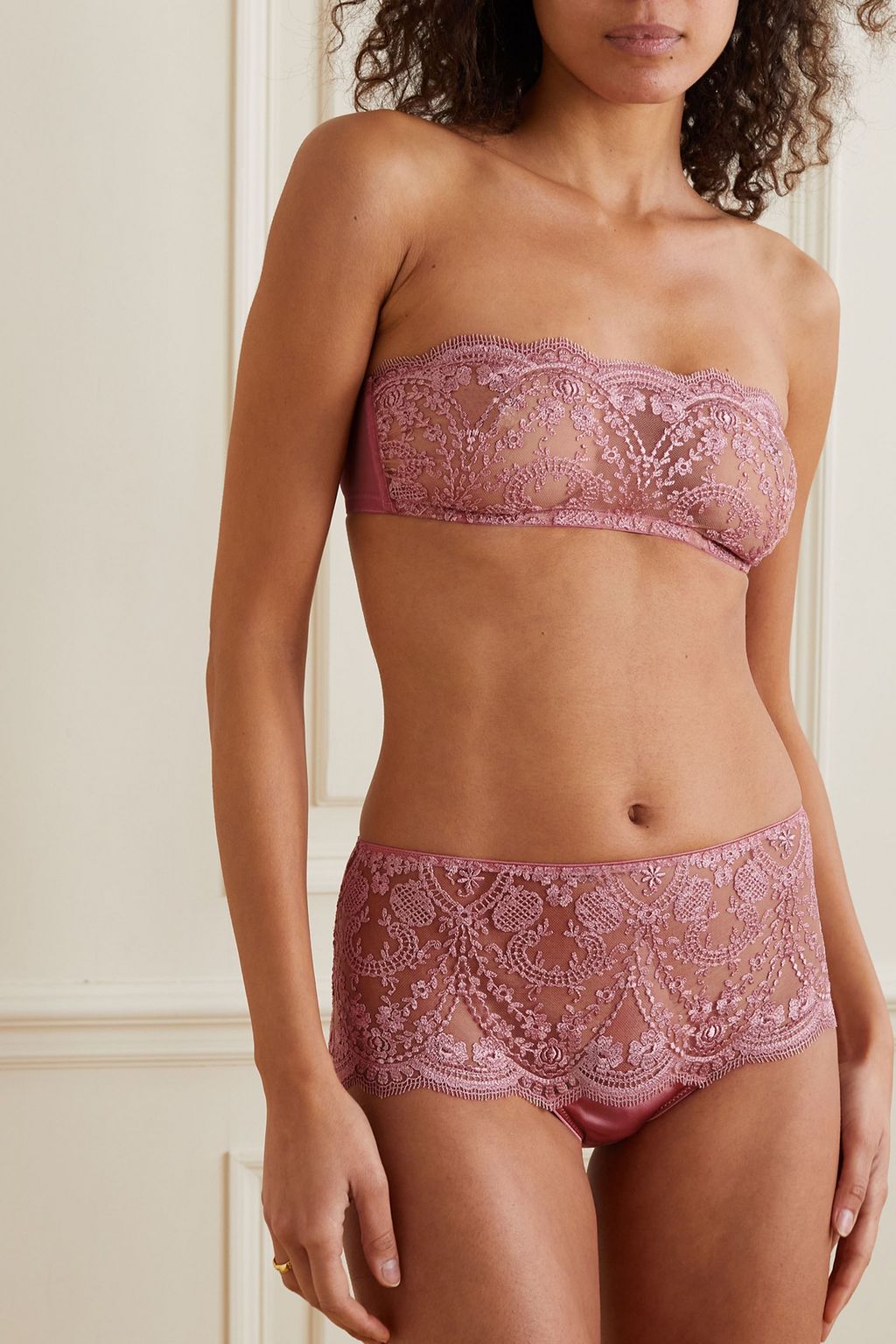 I.D. SARRIERI Embroidered tulle bandeau bra