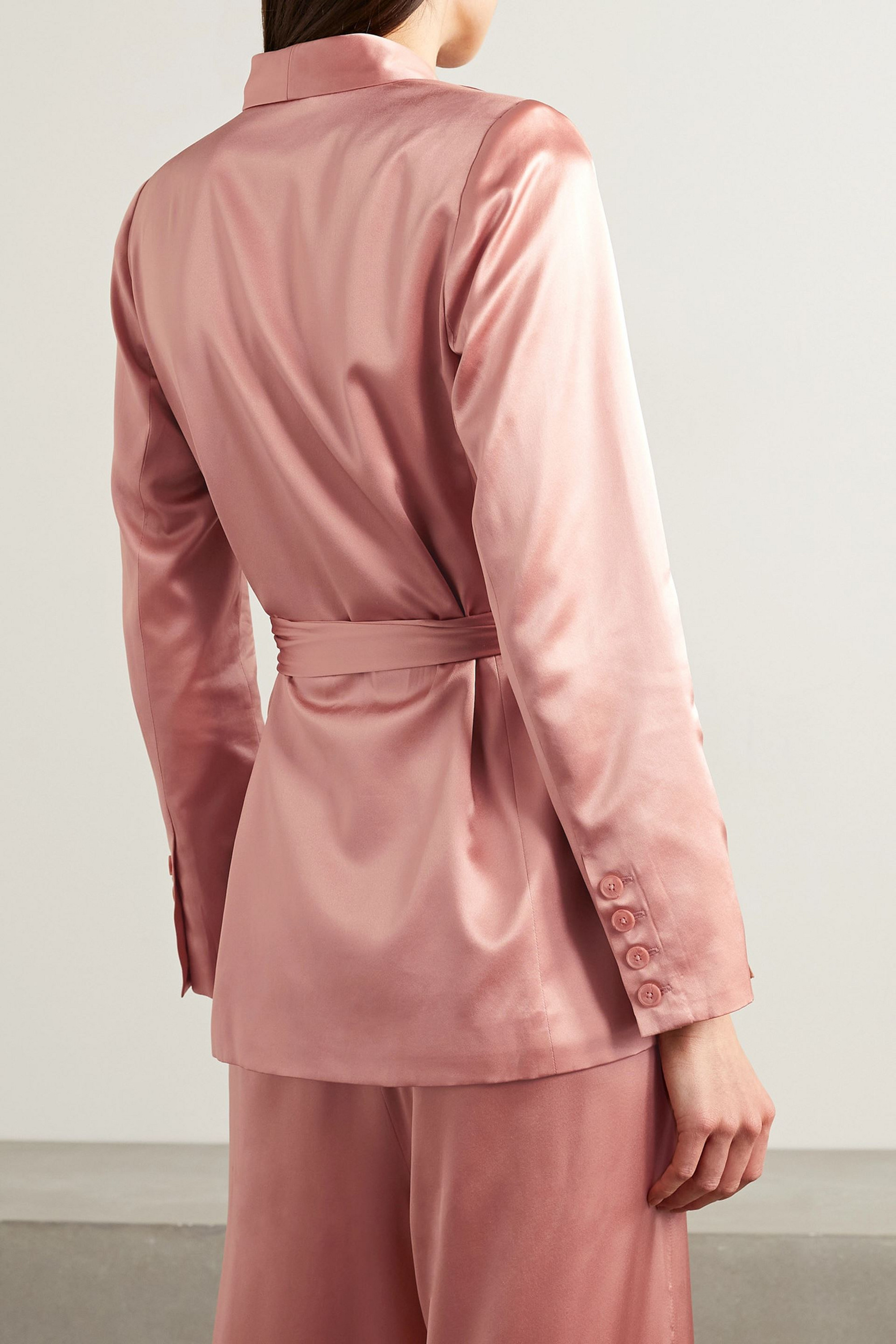 L'AGENCE Everly belted silk-satin blazer