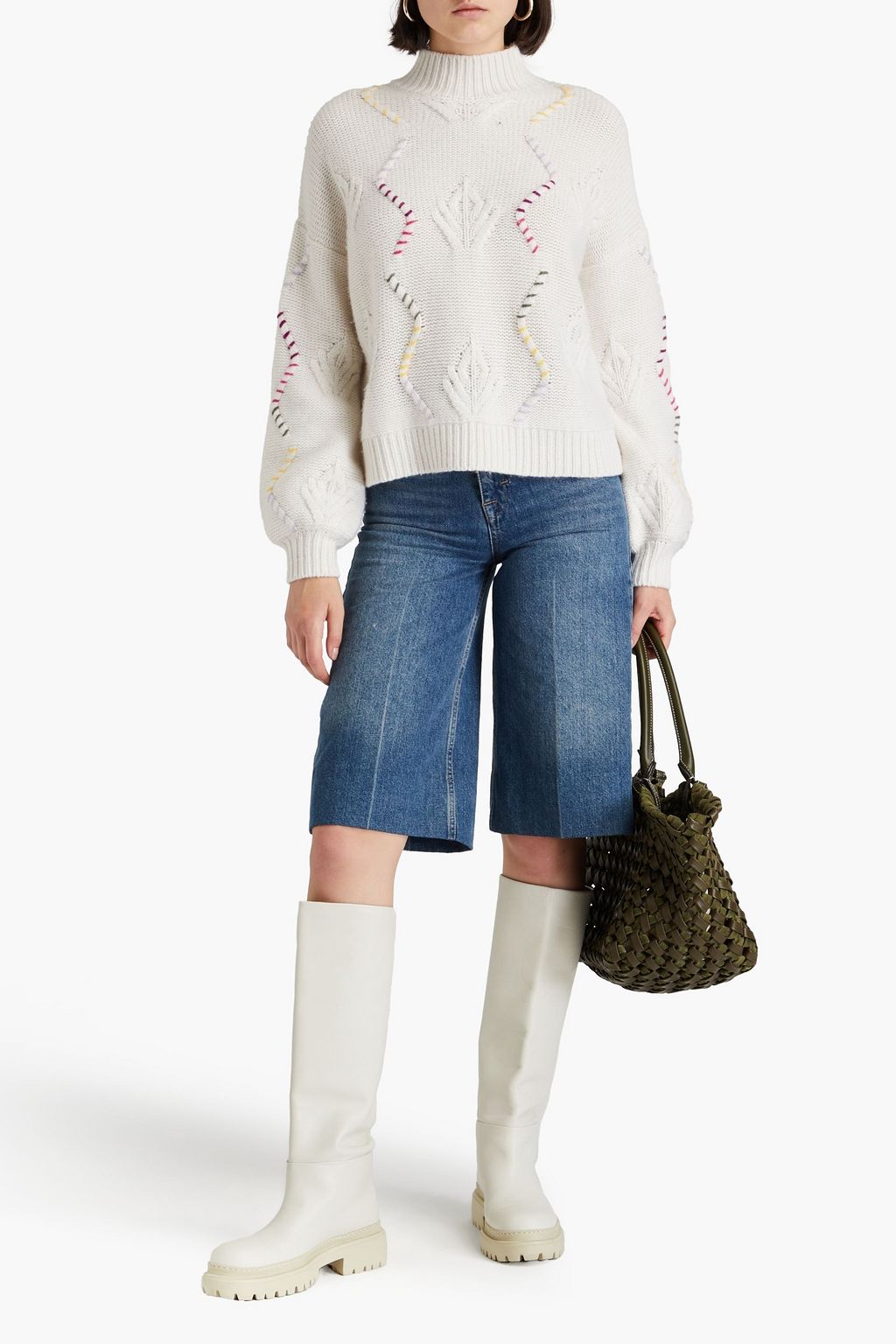 AUTUMN CASHMERE كنزة رياضية بياقة عالية مطرّزة ومحبوكة