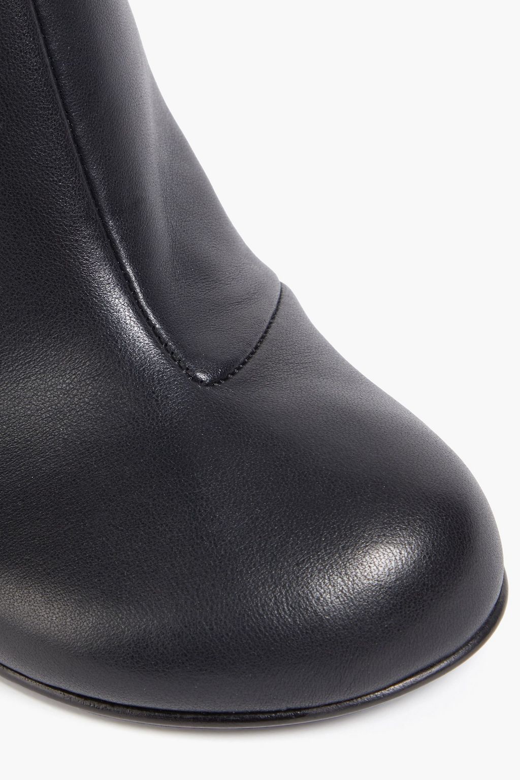 JW ANDERSON بوت بطول الكاحل مصنوع من الجلد ومزود بإبزيم