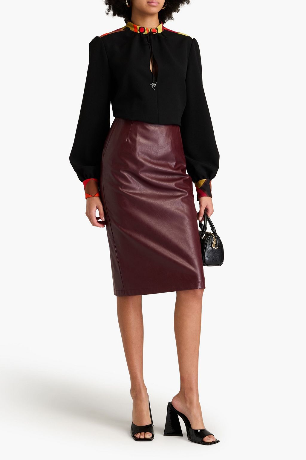 PUCCI بلوزة من الكريب المطاط مزينة بطبعات