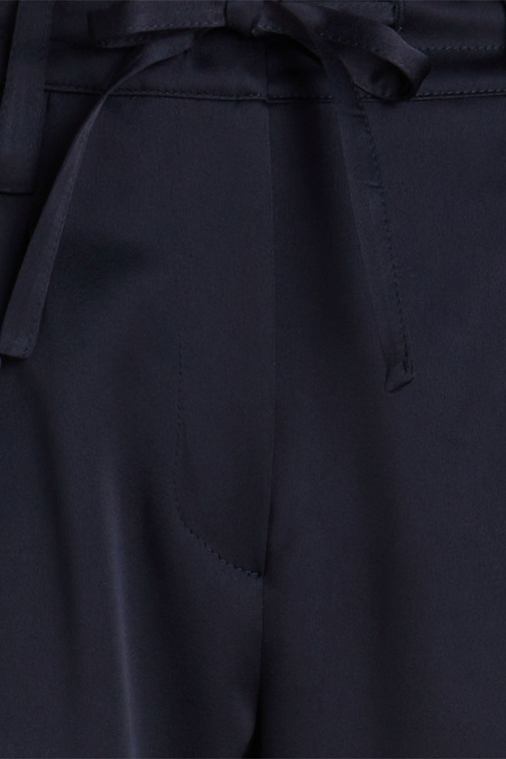 BRUNELLO CUCINELLI Cropped Cargohose aus glänzendem Crêpe mit Zierperlen