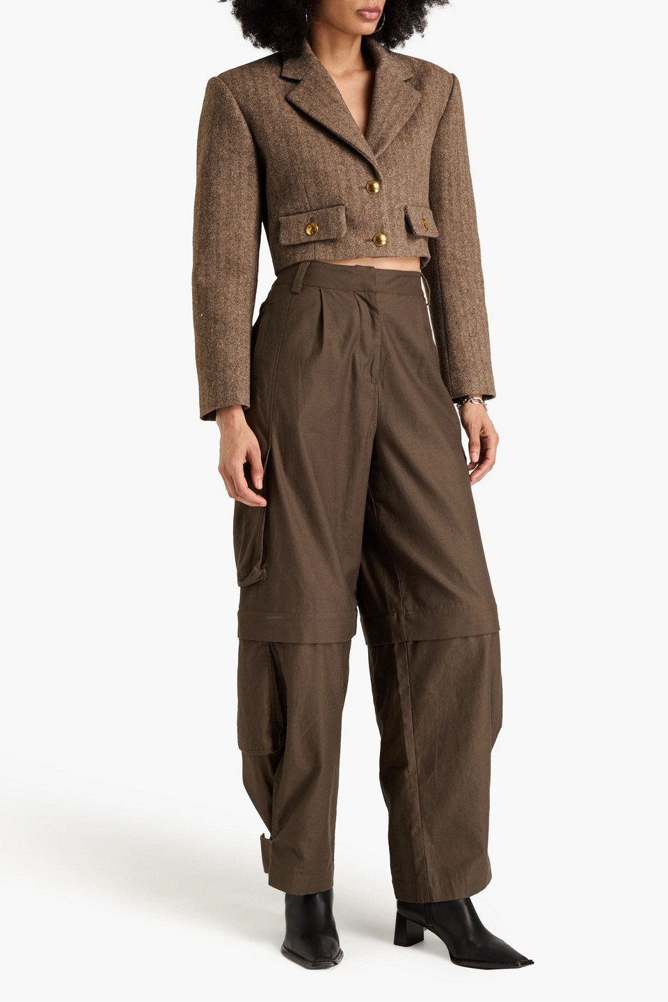 Sandro Cropped Herringbone Wool-blend Blazer In Brown
