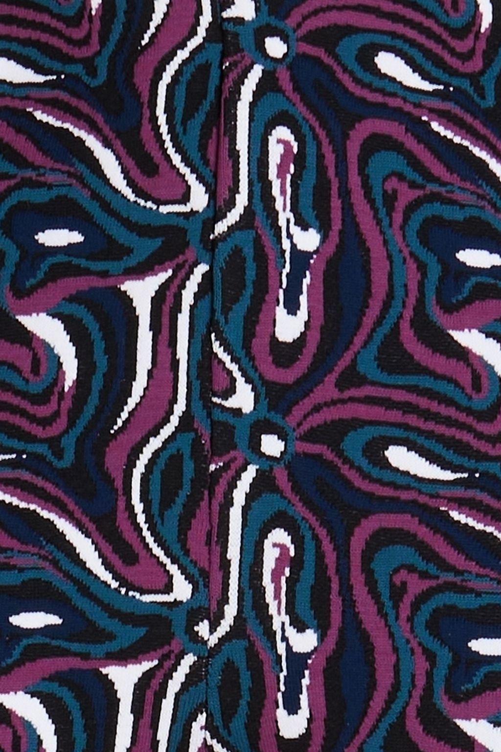 PUCCI بنطال بحبكة الجاكار وبقصّة بوت كت