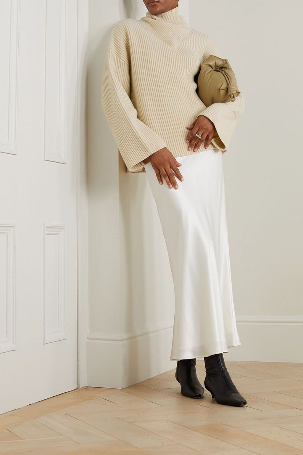 TOTEME Oversized ribbed wool turtleneck sweater