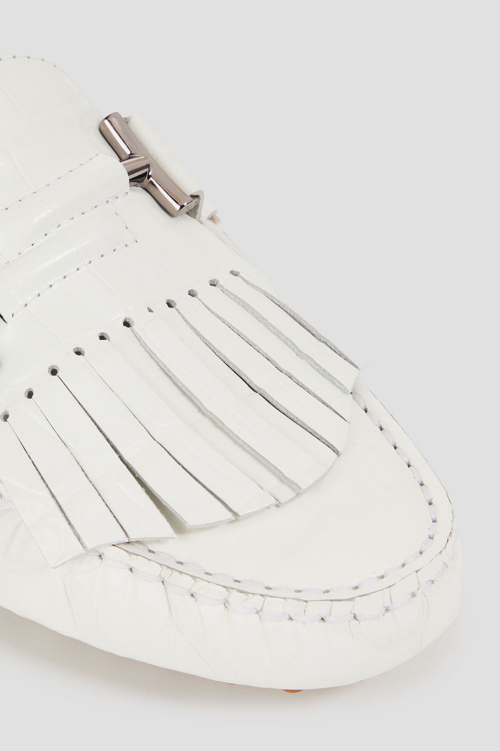 TOD'S حذاء لوفر من الجلد بنقشة جلد التمساح مزين بشرّابات