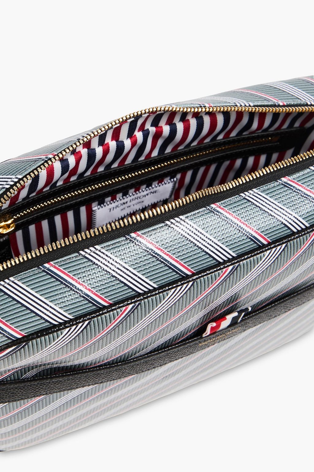 THOM BROWNE حقيبة كتف مطلية مصنوعة من الكنفا بتصميم مخطط