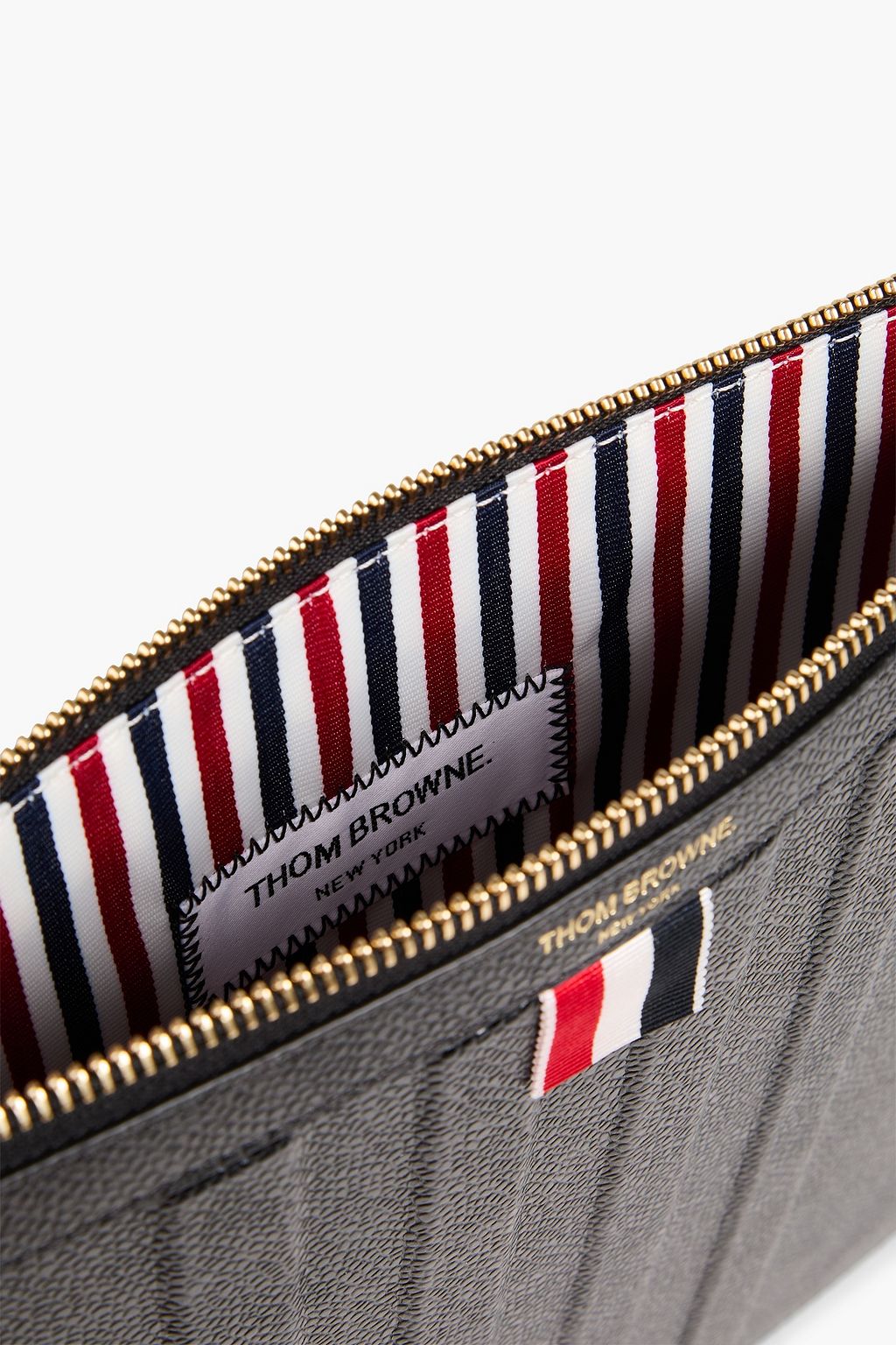 THOM BROWNE حقيبة وثائق من الجلد المحبب