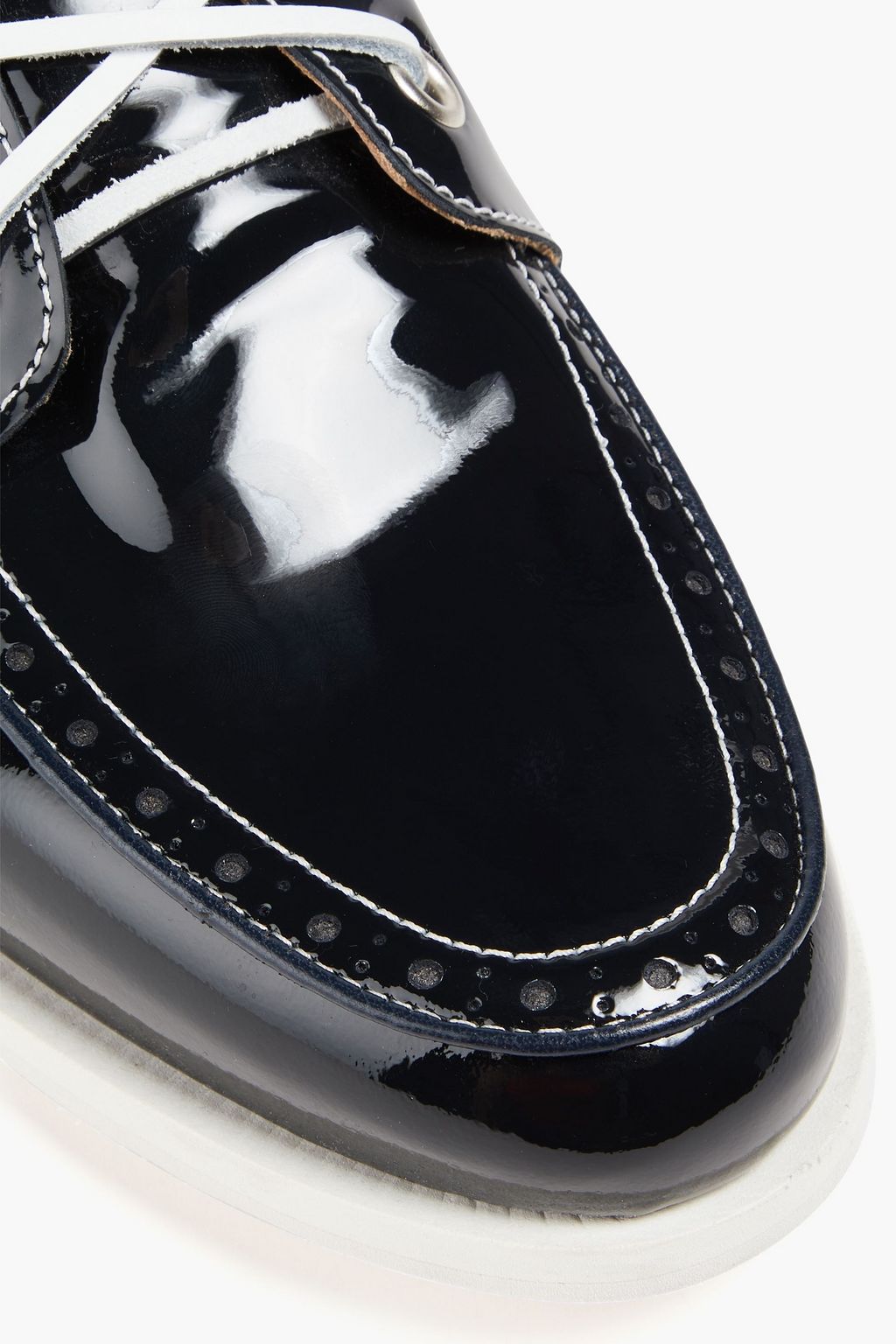 THOM BROWNE 페이턴트 가죽 로퍼
