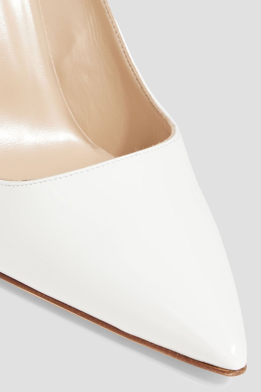 MANOLO BLAHNIK BB 105 patent-leather pumps