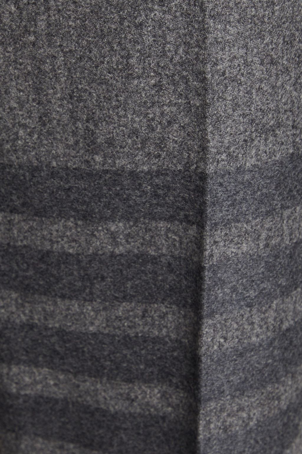THOM BROWNE 스트라이프 울 캐시미어 혼방 플란넬 스트레이트 레그 팬츠