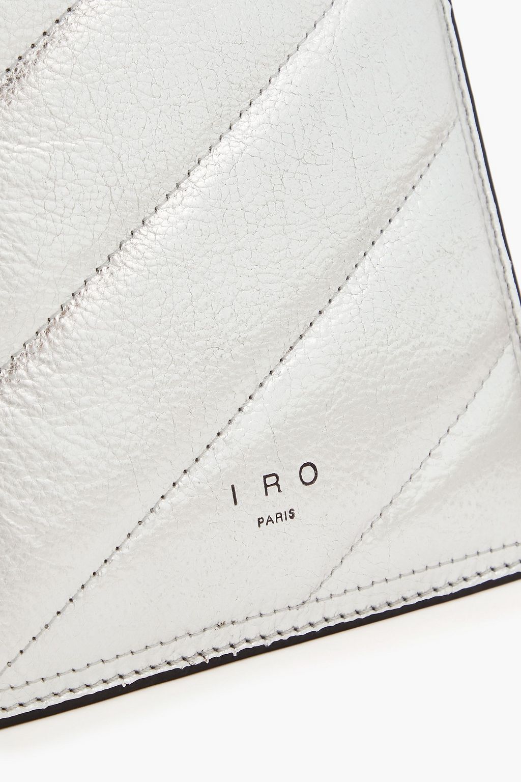 IRO ぺブル加工レザー フォンポーチ キルティング メタリック