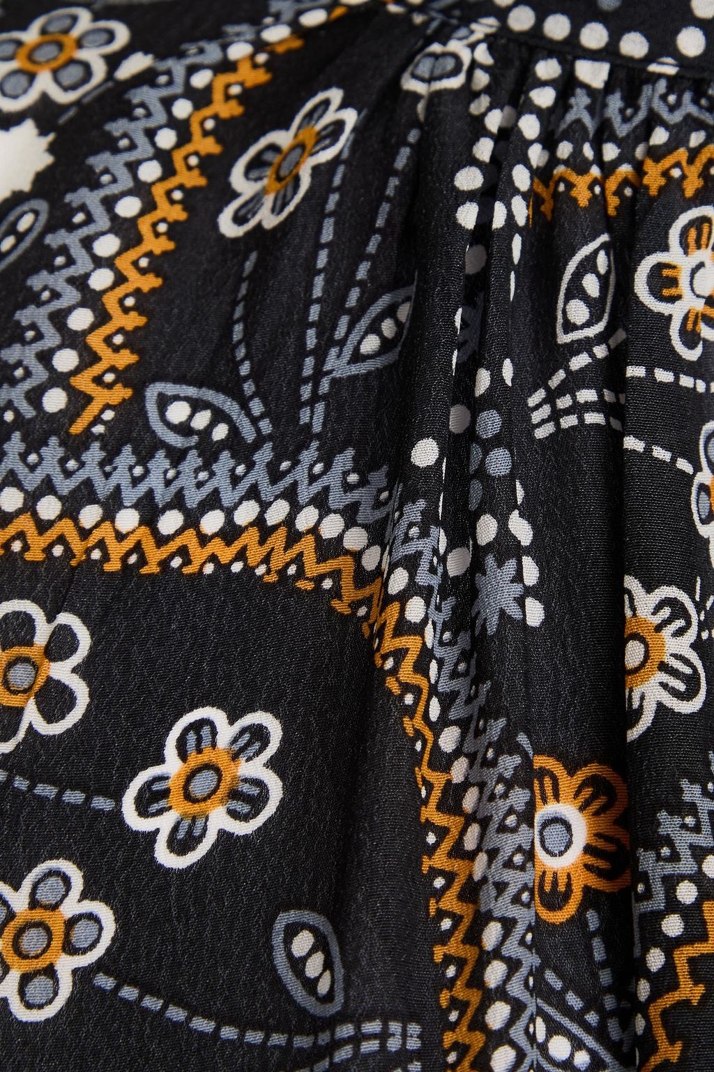 ANTIK BATIK فستان متوسط الطول "إيلي" من قماش الحرير الصيني المطبّع بالأزهار مع أجزاء مقصوصة