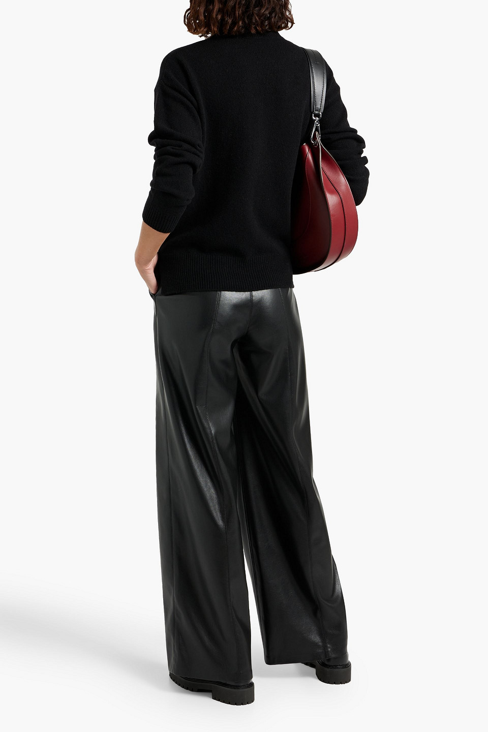 Officine Generale Palma Cashmere And Wool-blend Sweater In Black