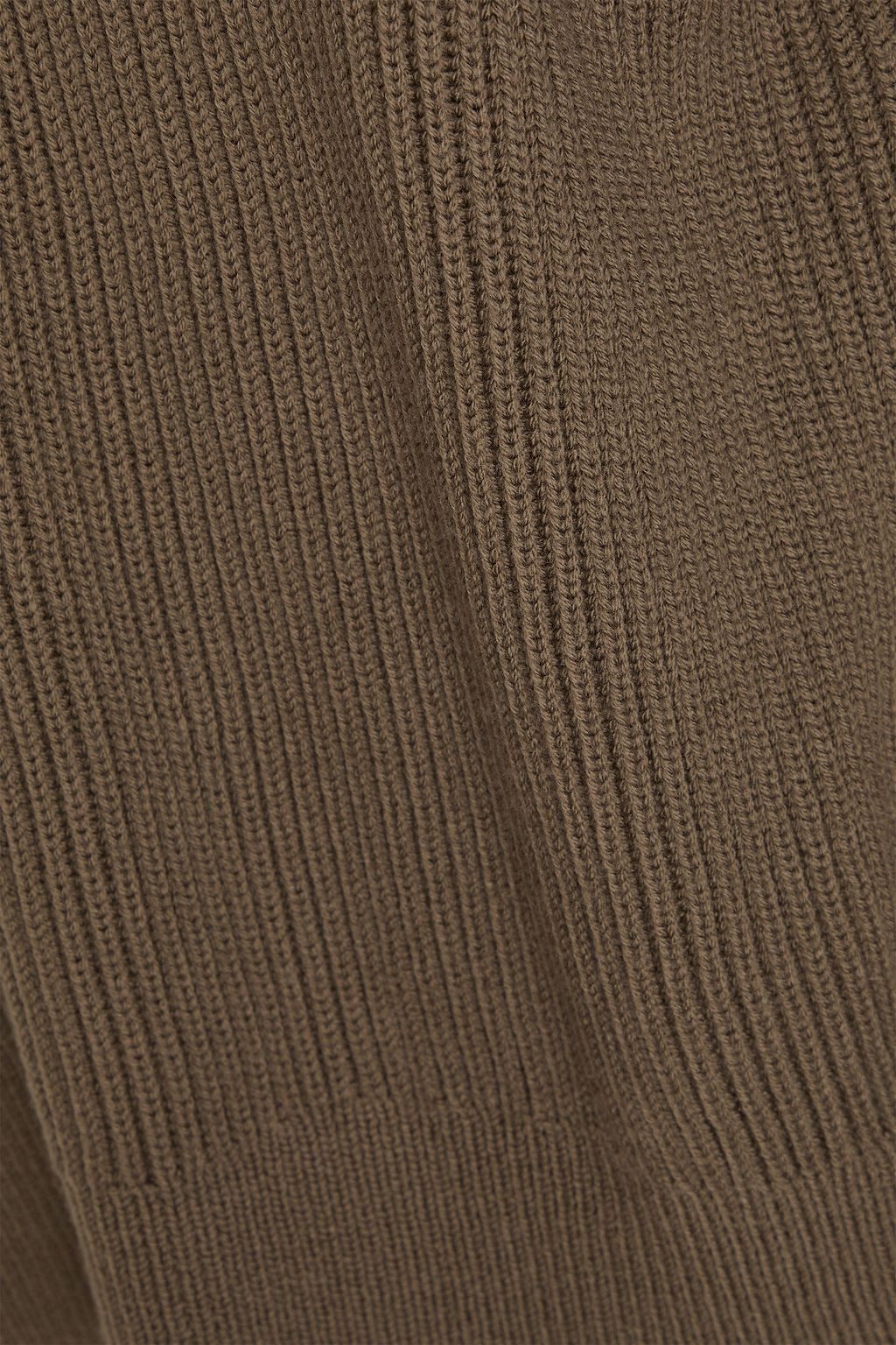 STUDIO NICHOLSON كنزة رياضية بياقة طويلة ونصف سحاب مصنوعة من صوف مارينو بتصميم مضلّع بشكل فراشة