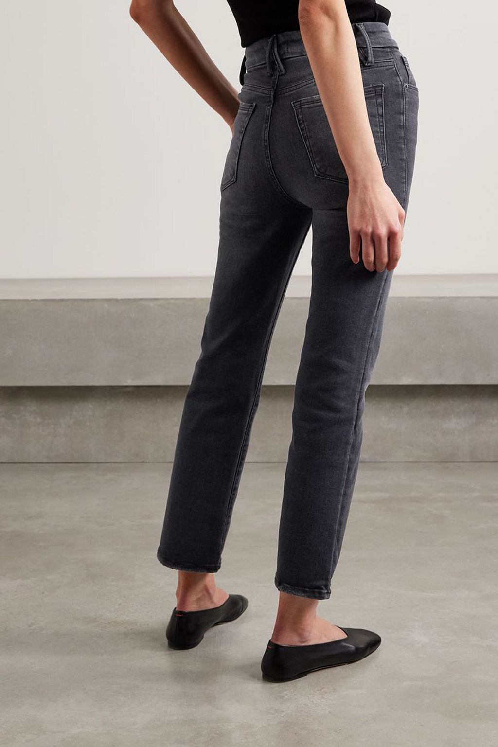 GOOD AMERICAN جينز Always Fits Good Legs بخصر عالٍ وأرجل قصيرة مستقيمة