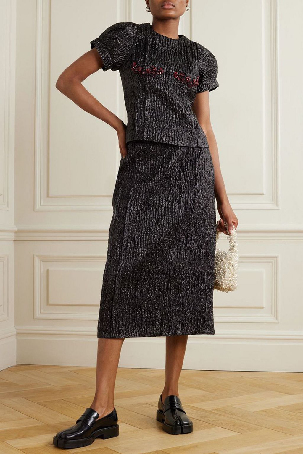 SIMONE ROCHA تنورة متوسطة الطول من كلوكيه بلمعة معدنية