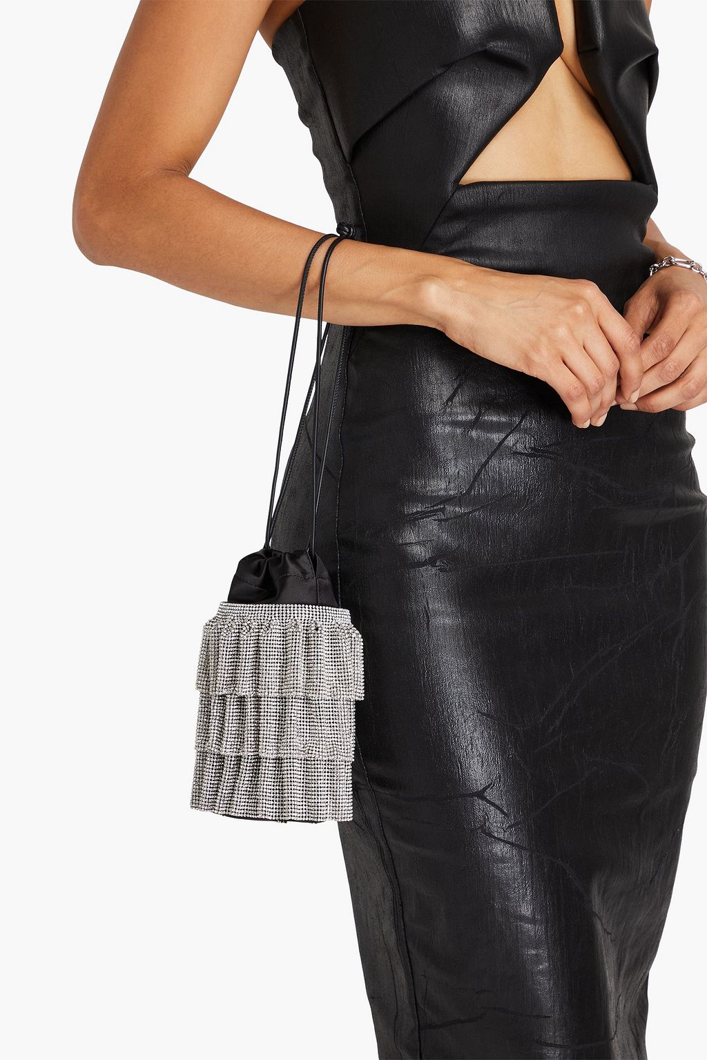 ALEXANDER WANG حقيبة باكيت مصنوعة من الساتان ومزينة بالكريستال