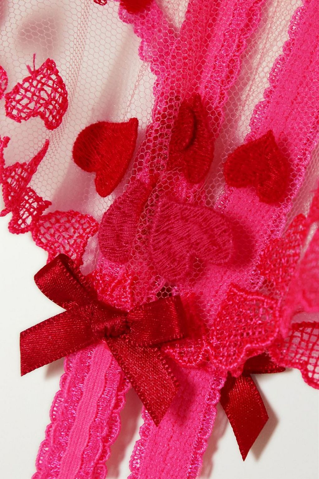 AGENT PROVOCATEUR حزام جوارب Cupid من التول المطرز