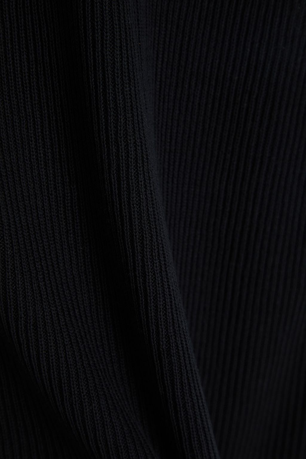 BY MALENE BIRGER بلوزة "ريمونا" من لايوسيل مصنوع من TENCEL™ مضلّع