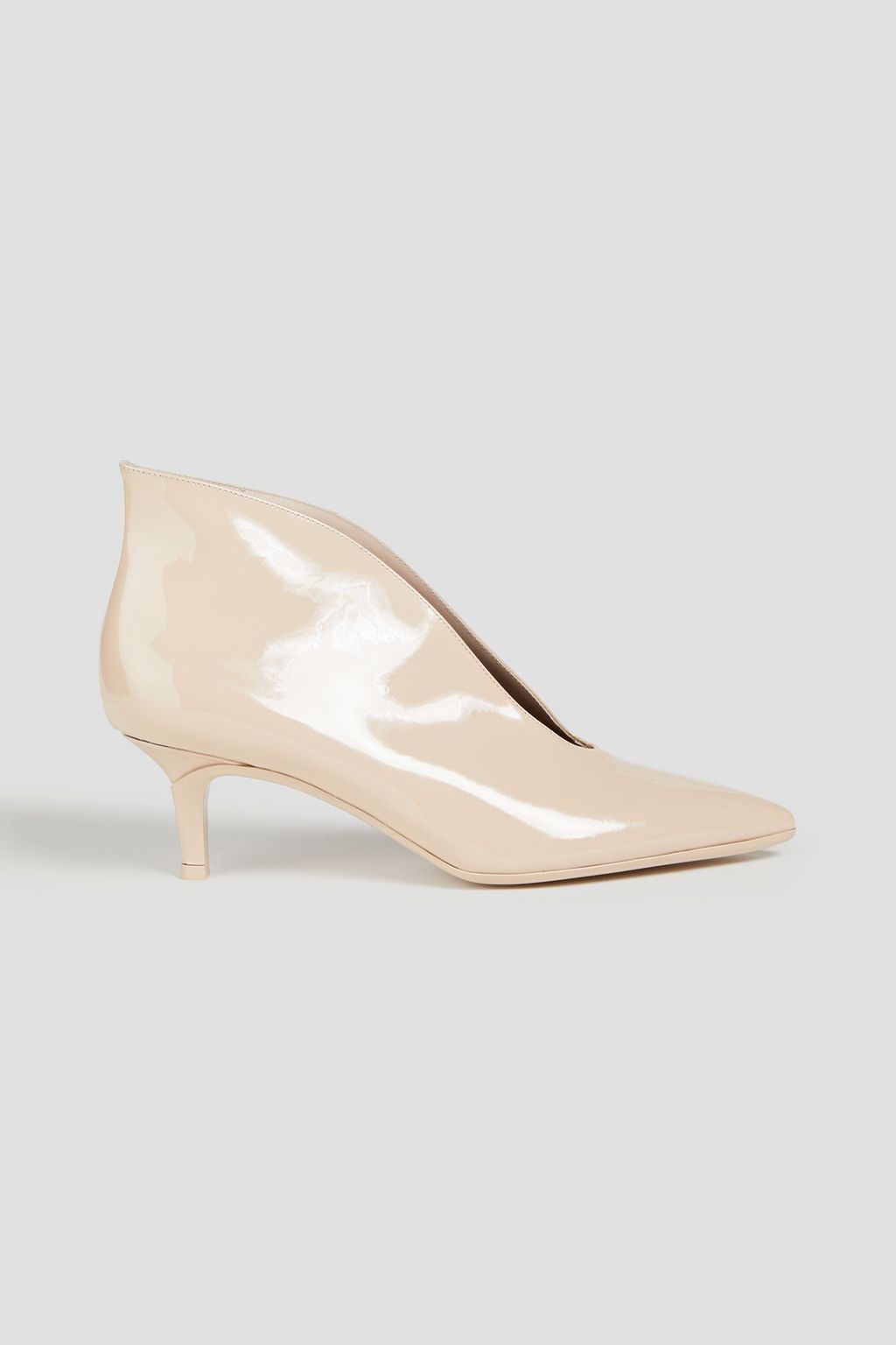 GianvitoRossiパテントシューズ Owning the night with the Opera' sandal. A spiraling silhouette