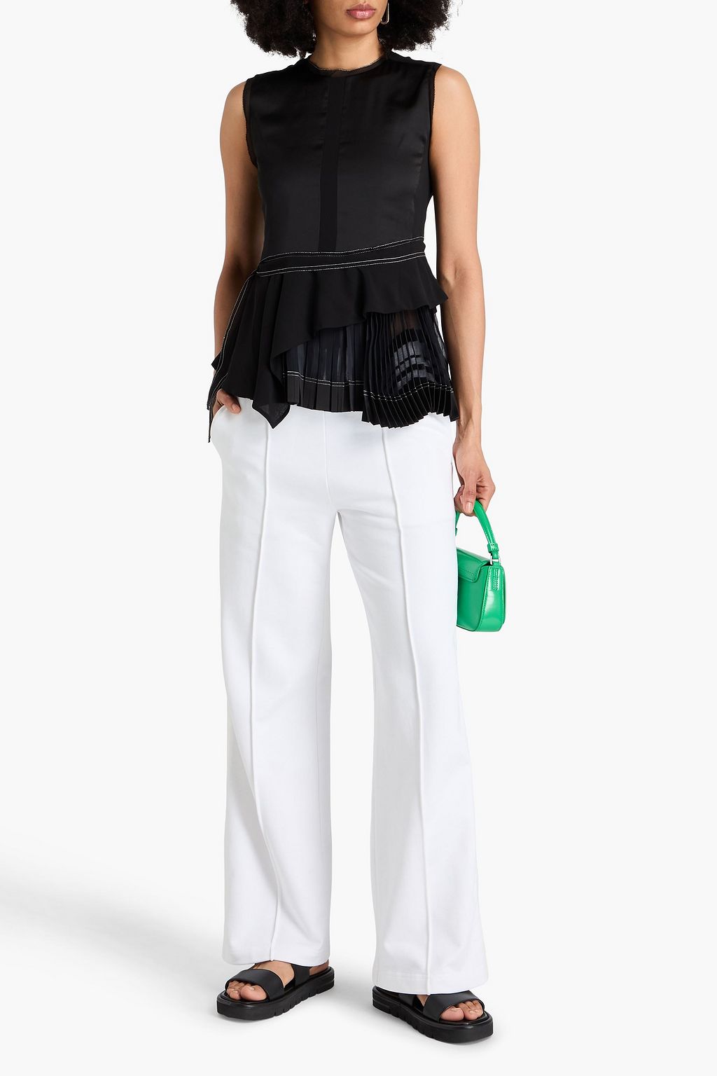 3.1 PHILLIP LIM بلوزة من الساتان والشيفون مزينة بكسرات وبطبقات