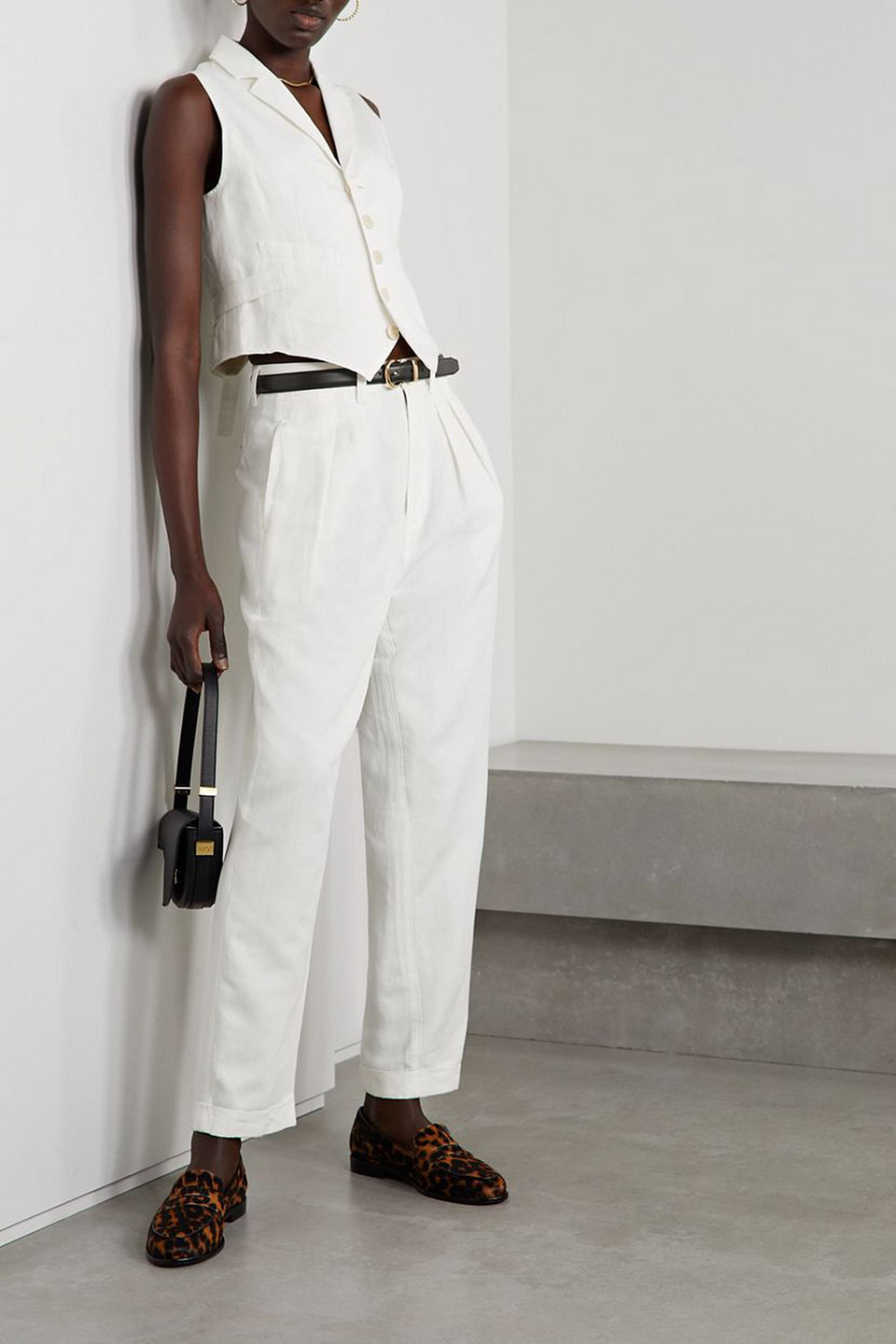 ALEX MILL PLEATED LINEN, TENCEL™ AND COTTON-BLEND TAPERED PANTS