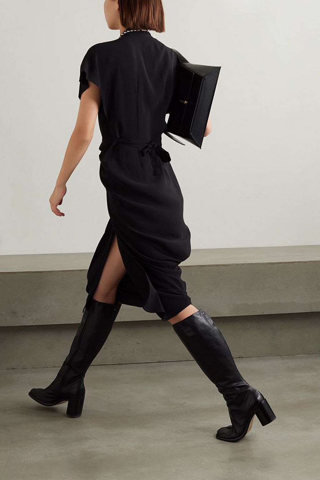 RICK OWENS فستان متوسط الطول من الكريب بتأثير مزموم بقصّة تلتفّ حول الجسم