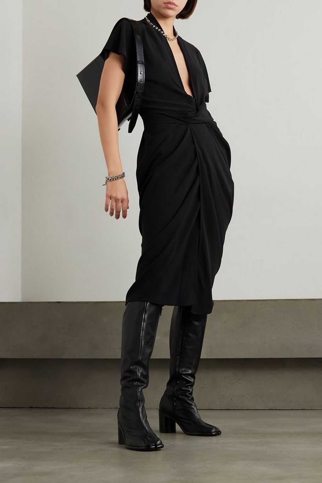 RICK OWENS فستان متوسط الطول من الكريب بتأثير مزموم بقصّة تلتفّ حول الجسم