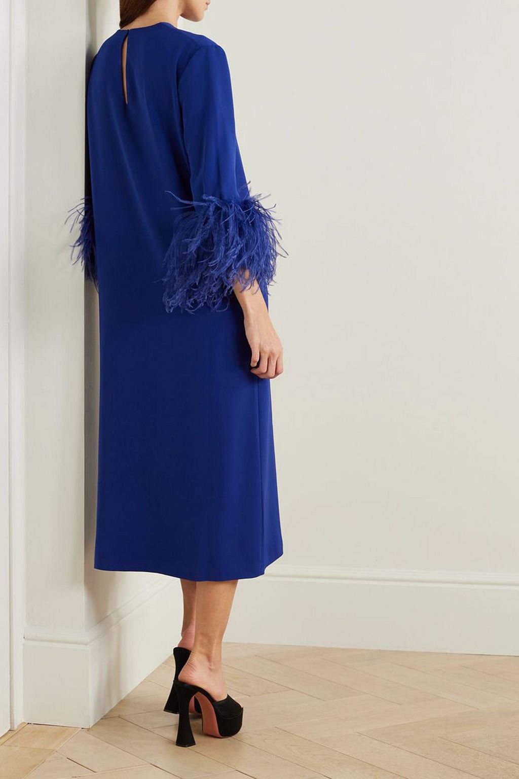 16ARLINGTON Billie feather-trimmed twill midi dress