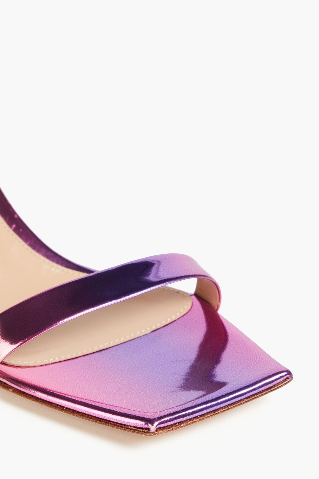 GIANVITO ROSSI صندل من الجلد بلون معدني متدرّج