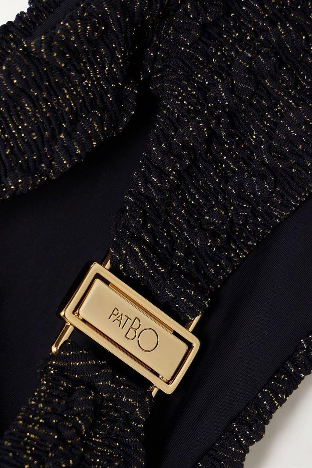 PATBO قطعة بيكيني علوية من قماش مجعّد مطاط بلمعة معدنية ومزينة بأزرار