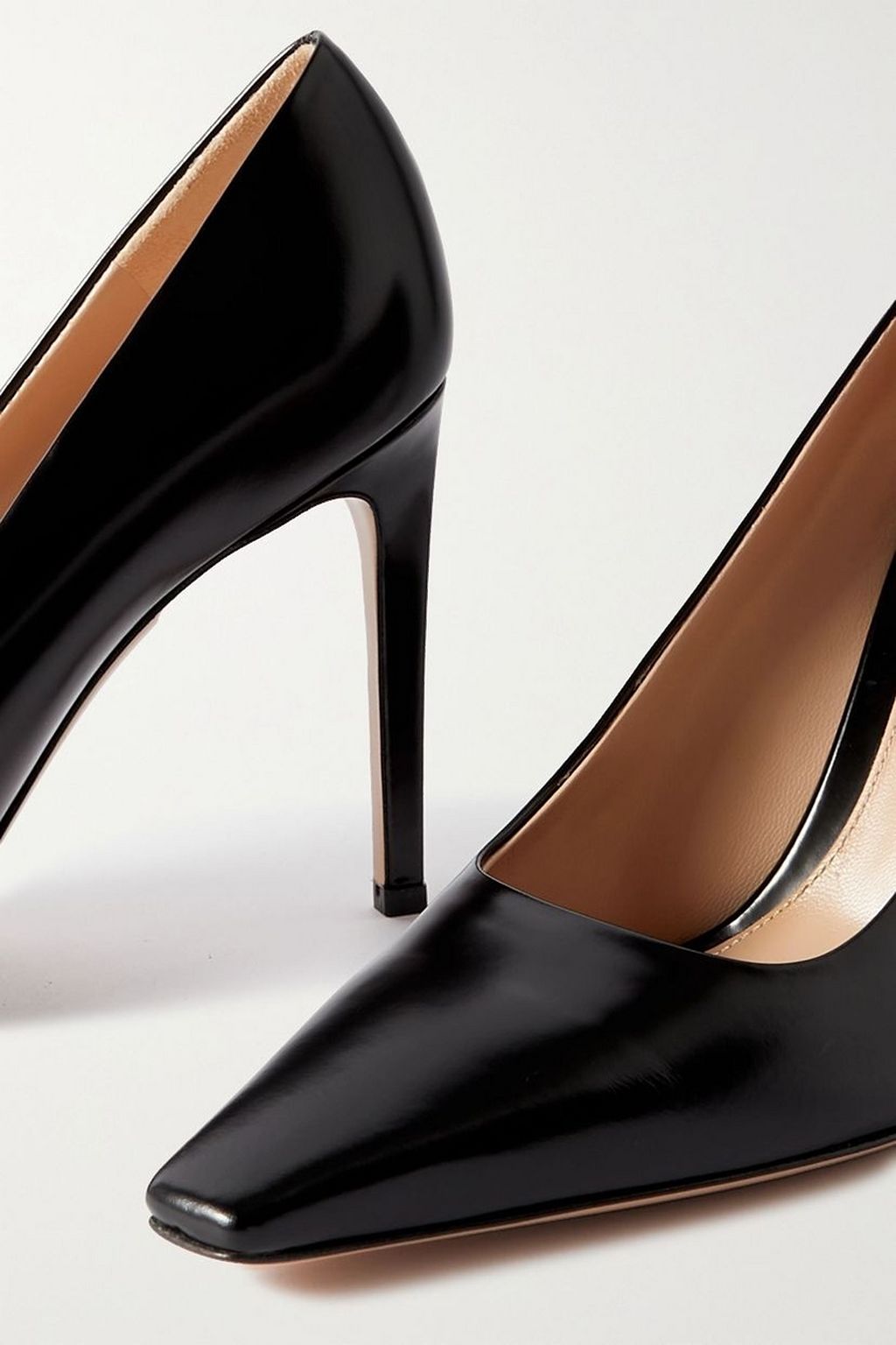 GIANVITO ROSSI Point-toe leather pumps