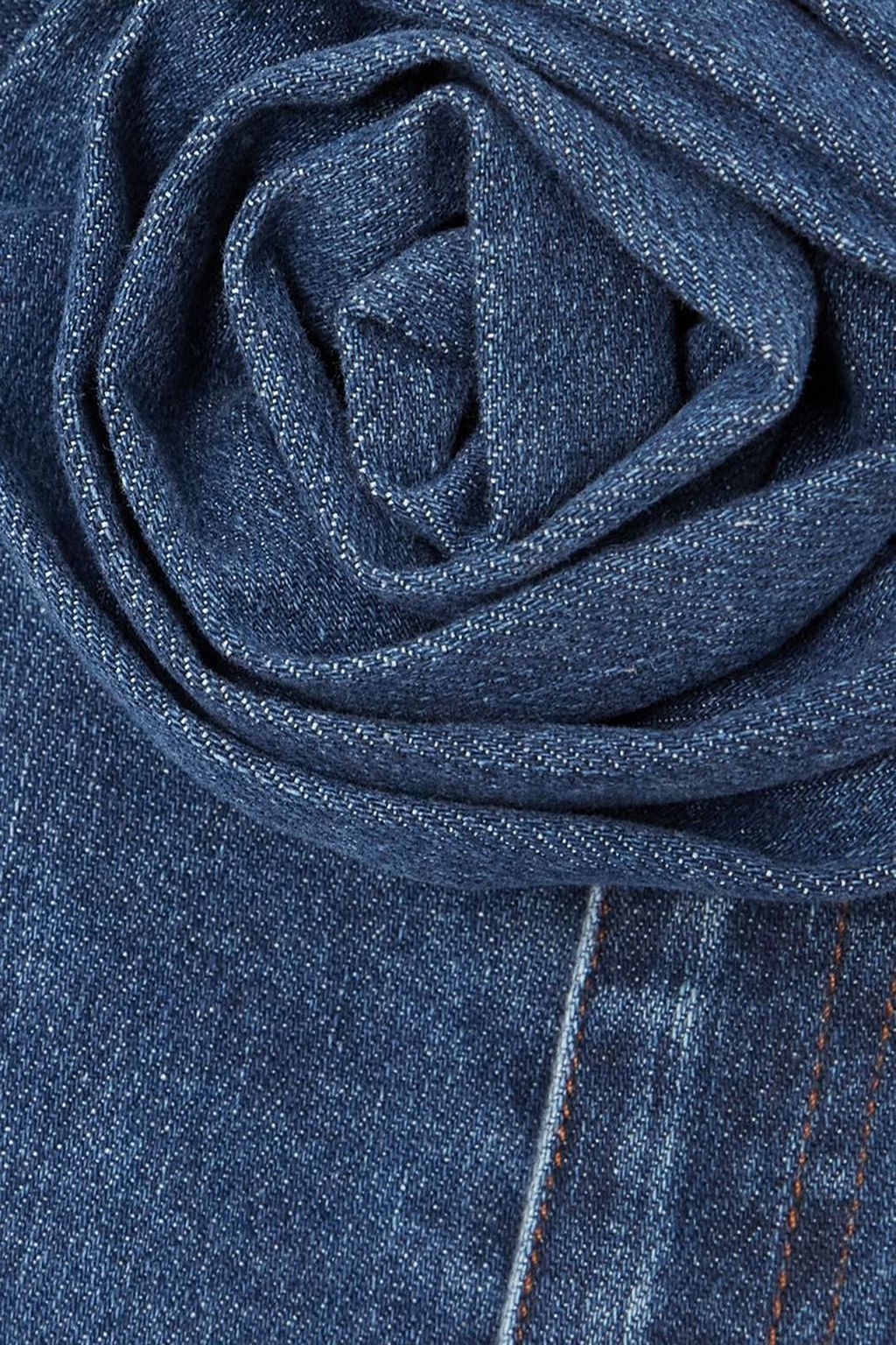 ROTATE BIRGER CHRISTENSEN تنورة Jacquelini طويلة من الدنيم المطاط بقطع محاكة بجانب بعضها البعض وتصميم مزركش