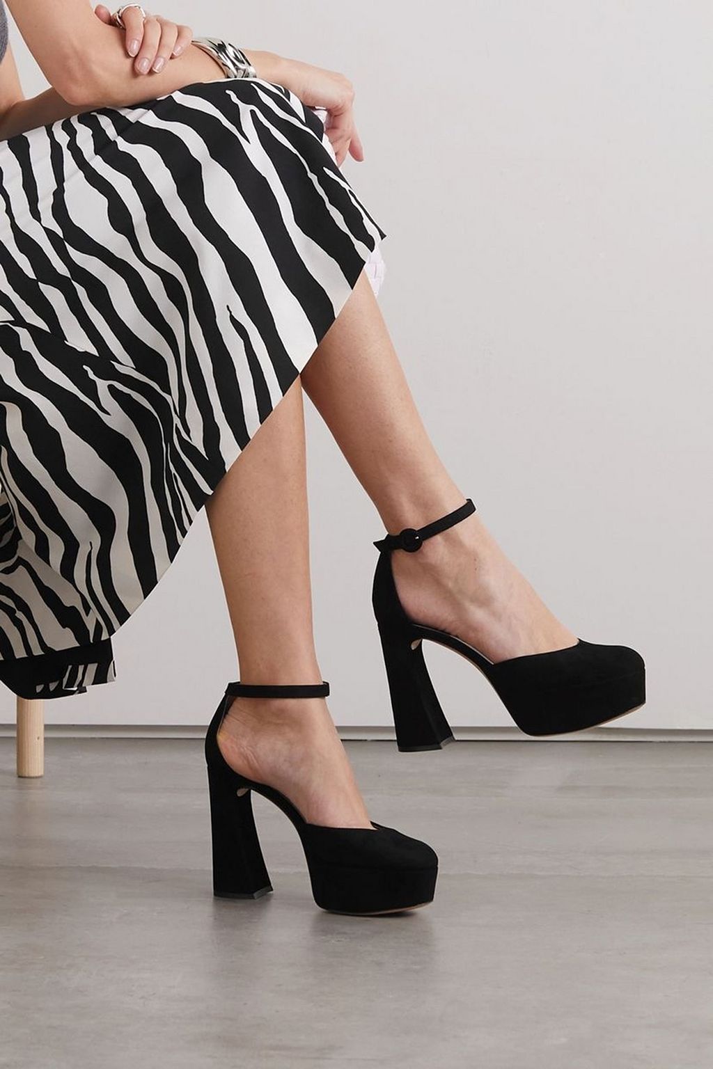 GIANVITO ROSSI 120 Holly suede platform pumps