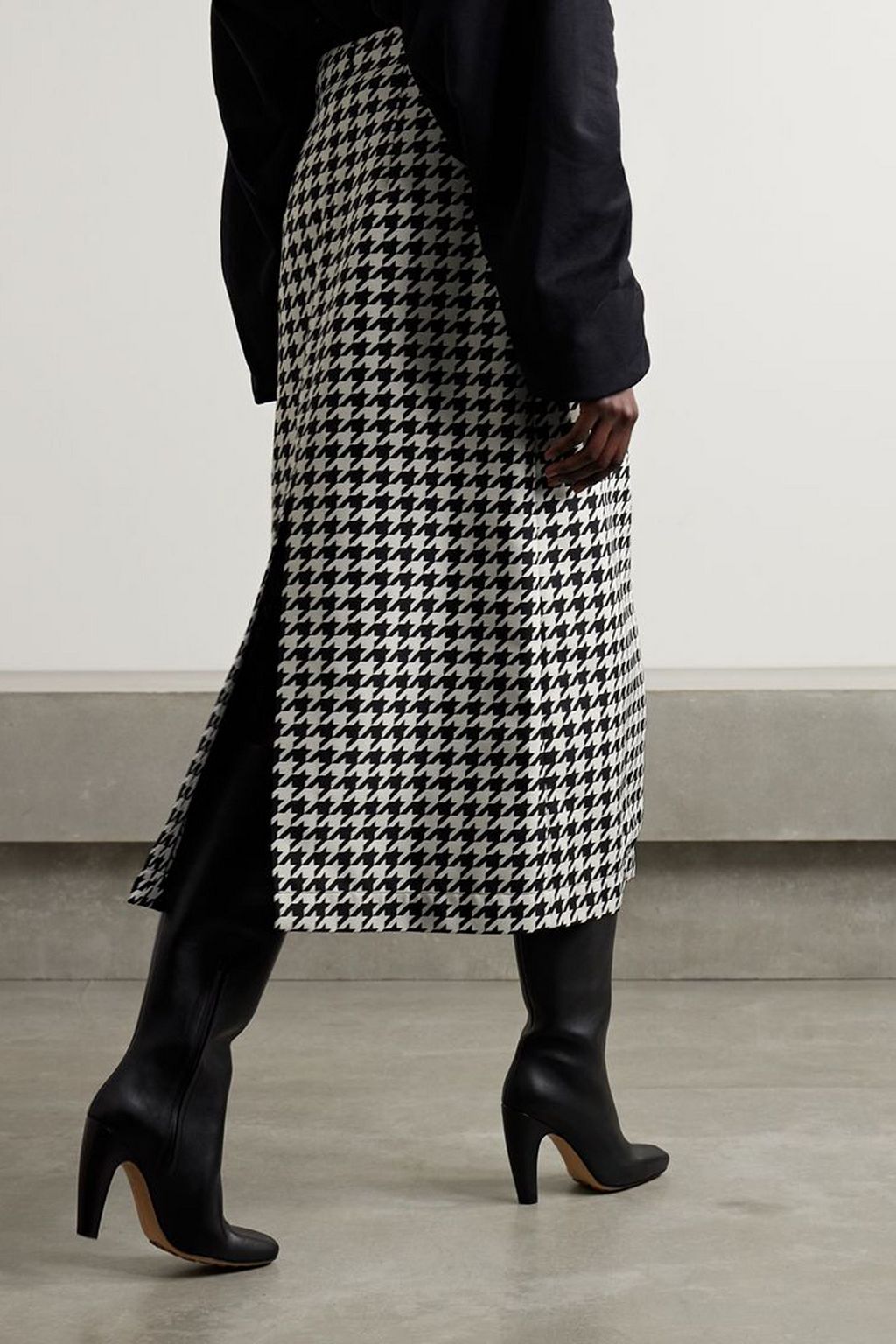 BURBERRY Houndstooth twill midi skirt