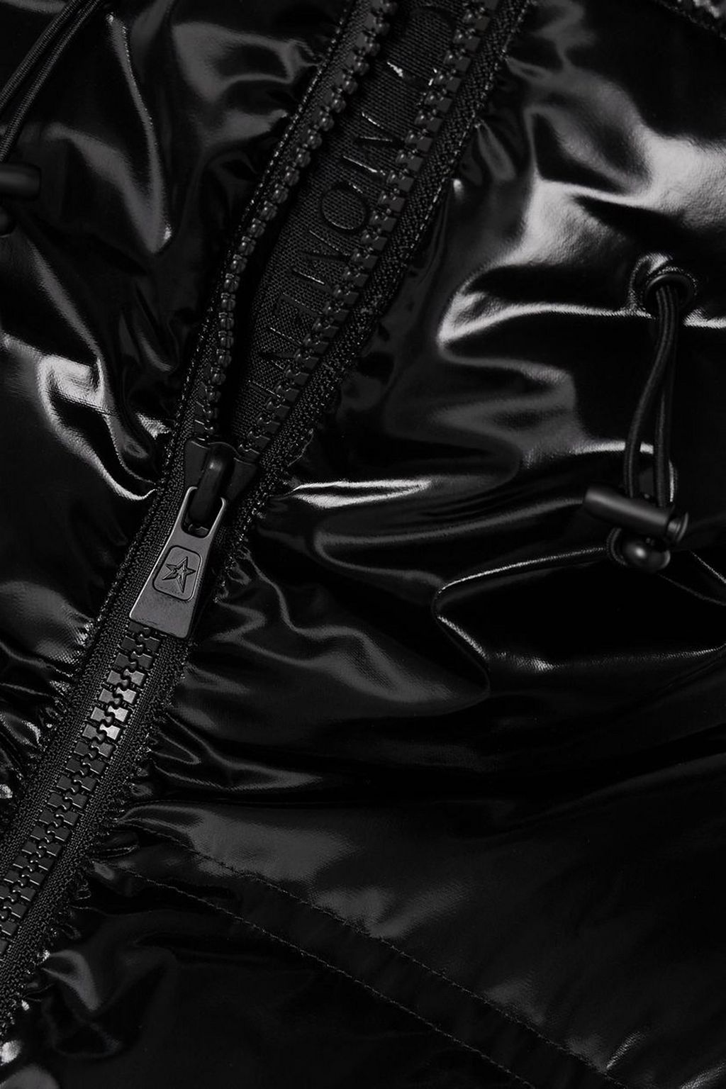 PERFECT MOMENT Glossed quilted shell vest