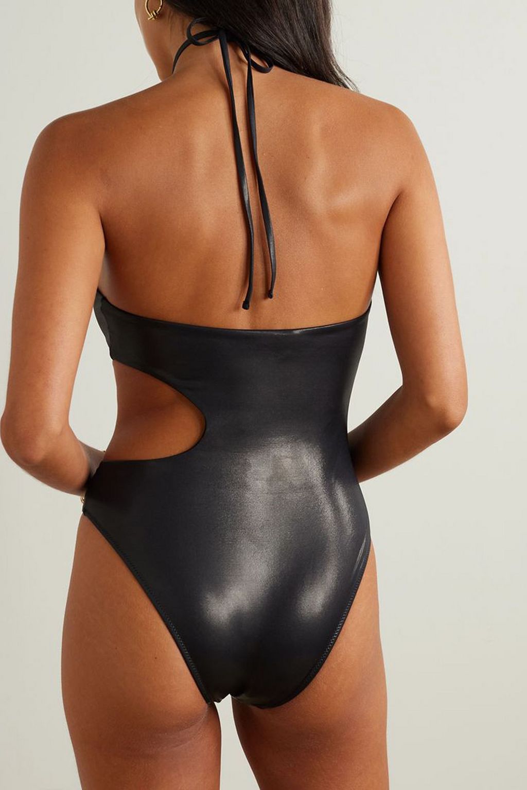VERSACE 브리나타 컷아웃 장식 스트레치 라메 홀터넥 스윔수트